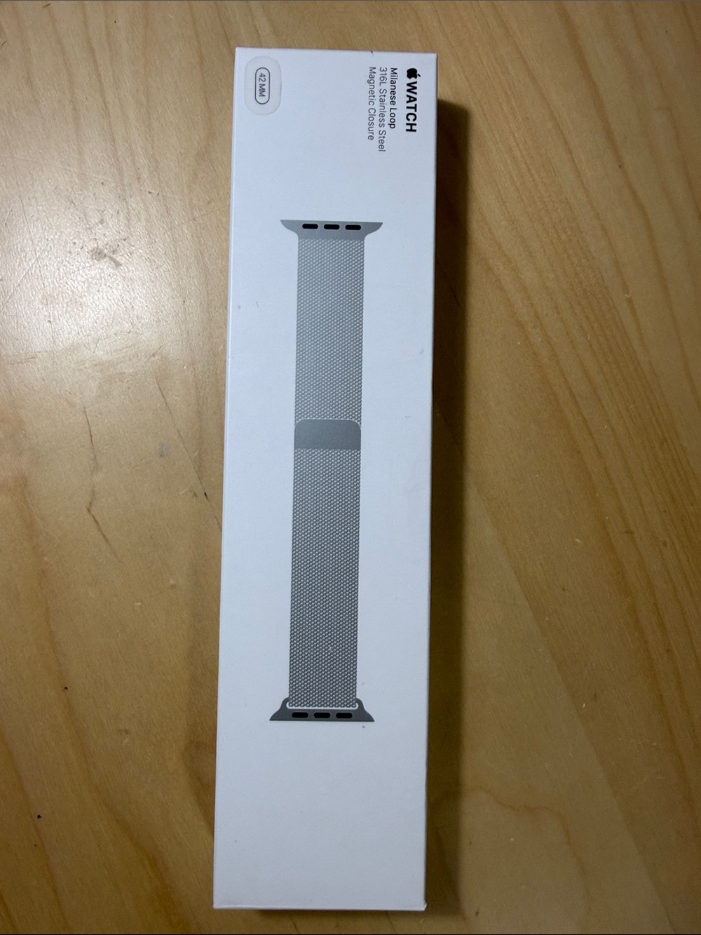 APPLE WATCH 42MM SILVER MILANSE LOOP WATCH BAND